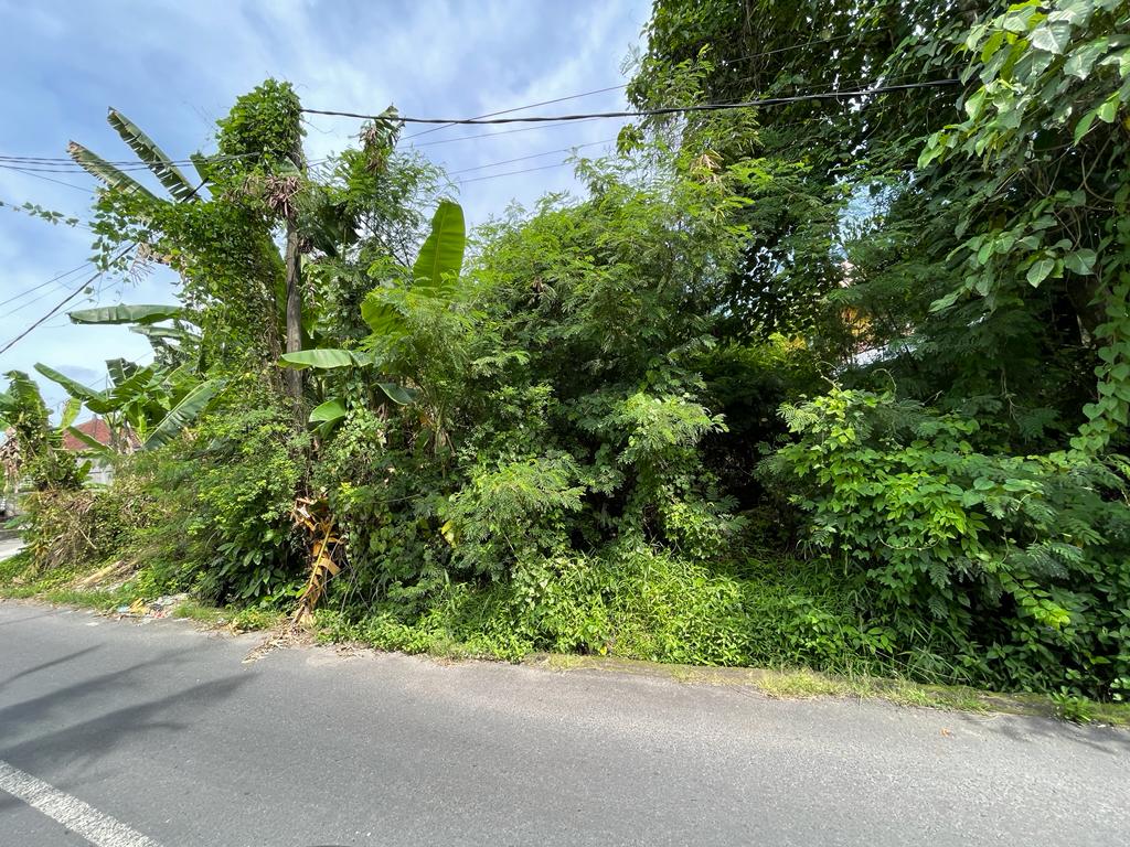 By Main Road Land For Sale In Bumbak Umalas